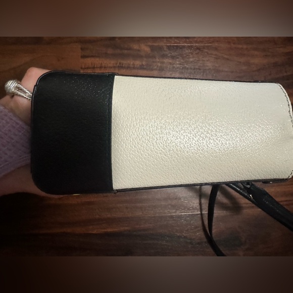 Kate Spade Berkeley Lane Quinn Bag. Black and White Convertible Crossbody - Picture 4 of 10